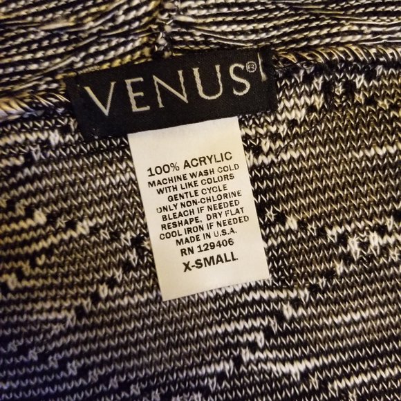 VENUS Black&White Long Sleeve Top - Picture 5 of 7